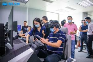 驾考宝典智慧驾校示范基地迎来参观热潮